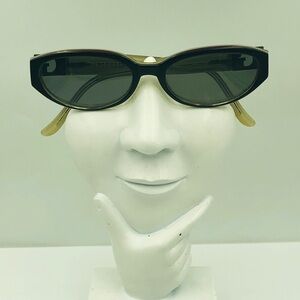 Guess GU289 Black Oval Sunglasses Frames